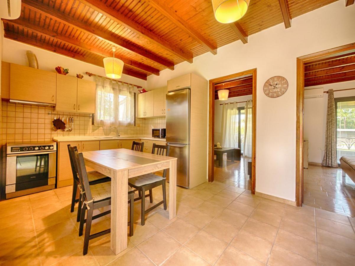 Cozy Family Friendly Apartment With Large Garden Close To Beaches - Dirella Kynopiástai Extérieur photo