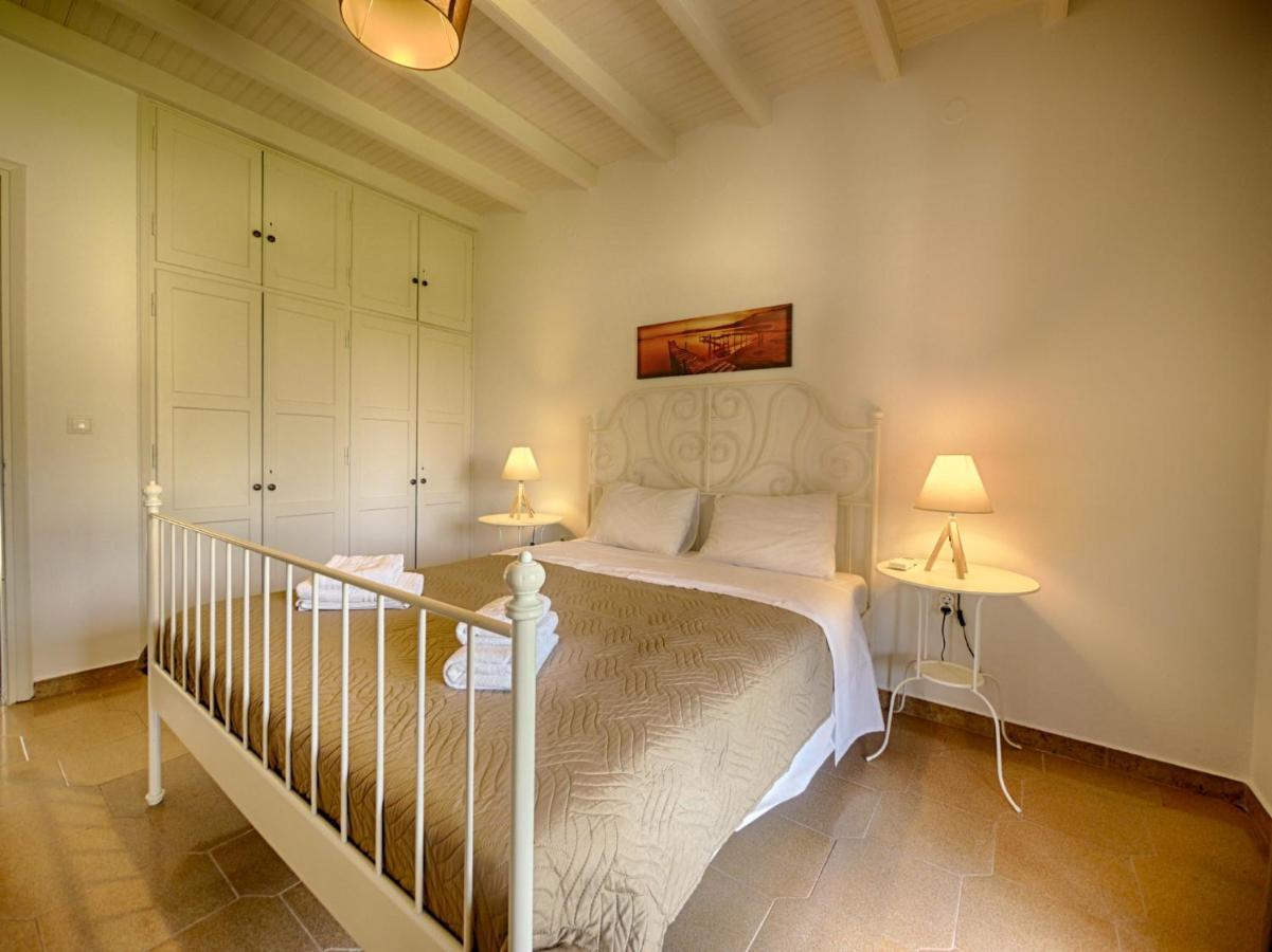 Cozy Family Friendly Apartment With Large Garden Close To Beaches - Dirella Kynopiástai Extérieur photo