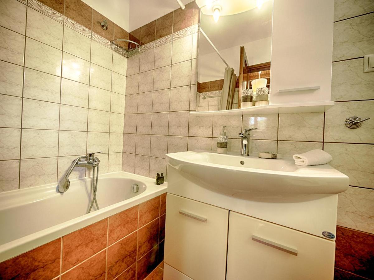Cozy Family Friendly Apartment With Large Garden Close To Beaches - Dirella Kynopiástai Extérieur photo