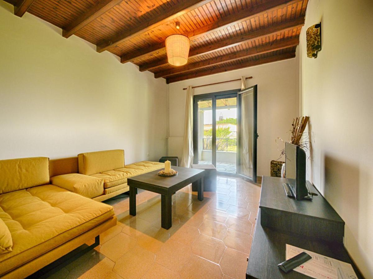 Cozy Family Friendly Apartment With Large Garden Close To Beaches - Dirella Kynopiástai Extérieur photo