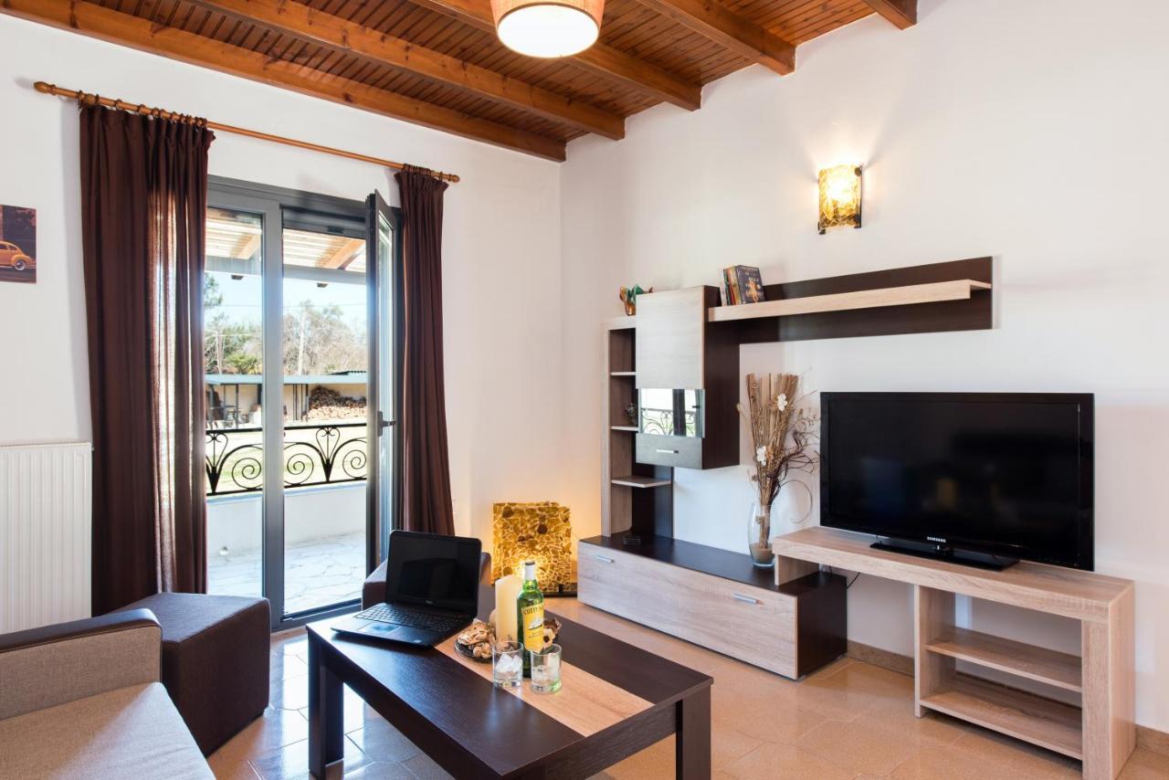 Cozy Family Friendly Apartment With Large Garden Close To Beaches - Dirella Kynopiástai Extérieur photo